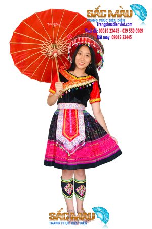 trang-phuc-dan-toc-de-mi-noi-cho-ma-nghe