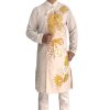 ao-dai-cach-tan-nam-trang