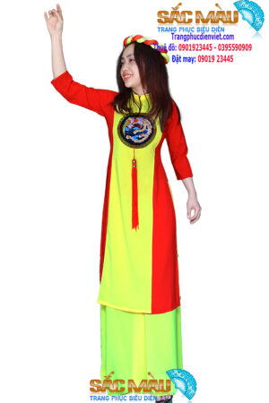 ao-dai-mua-do-vang